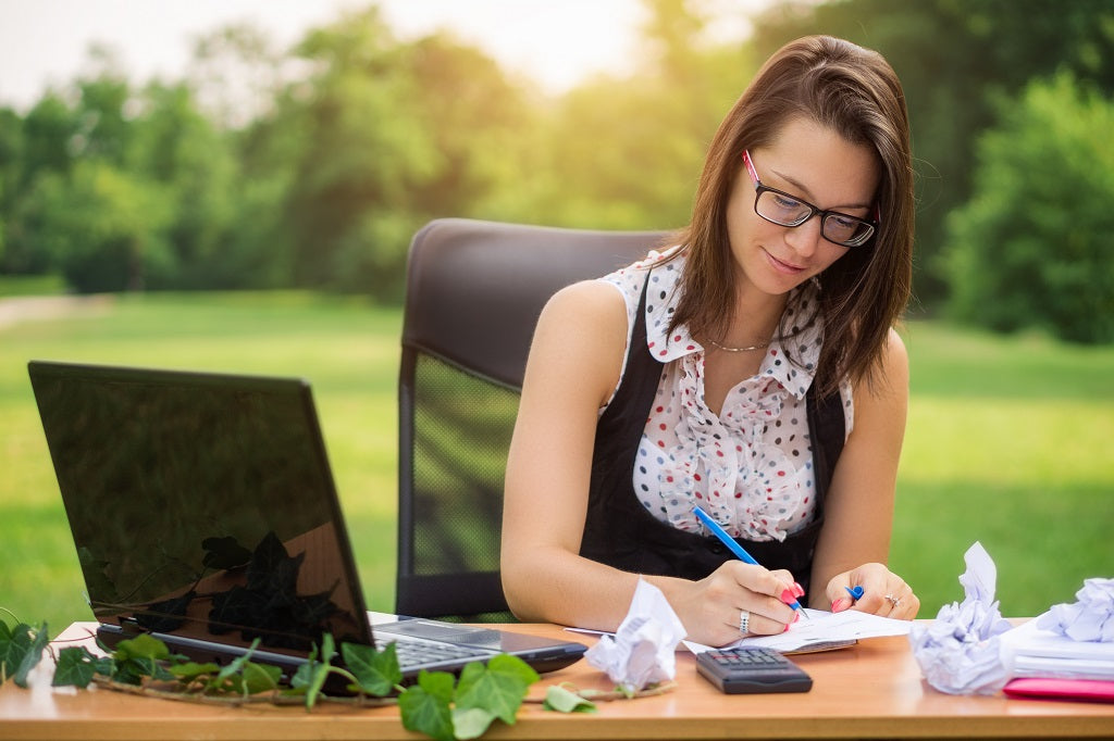 Tips voor het Gebruiken van je Portable Monitor in de Buitenlucht